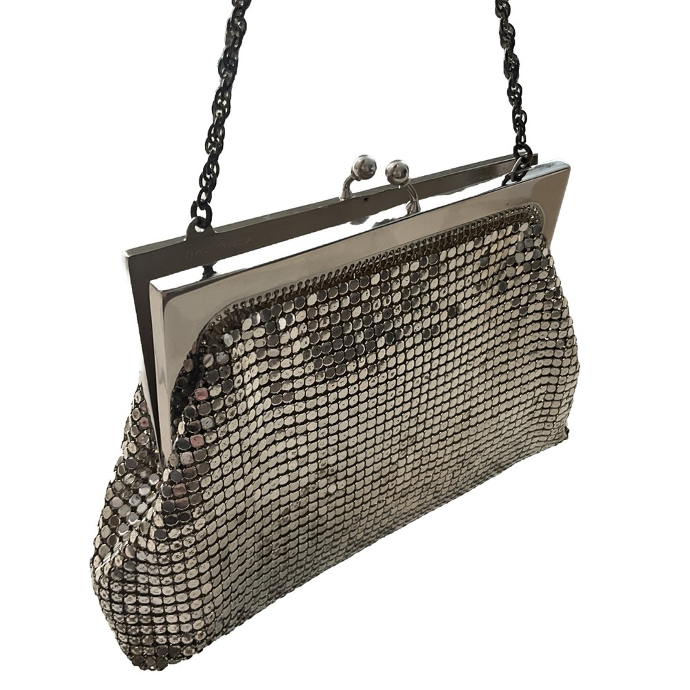 Vintage Whiting and Davis Sequins Silver Mesh Coin Purse 60s Clasp Lined USA